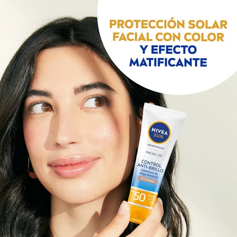 NIVEA Protector Solar Facial Control Anti-Brillo FPS50 Tono Medio Piel Normal A Grasa x 50ml.