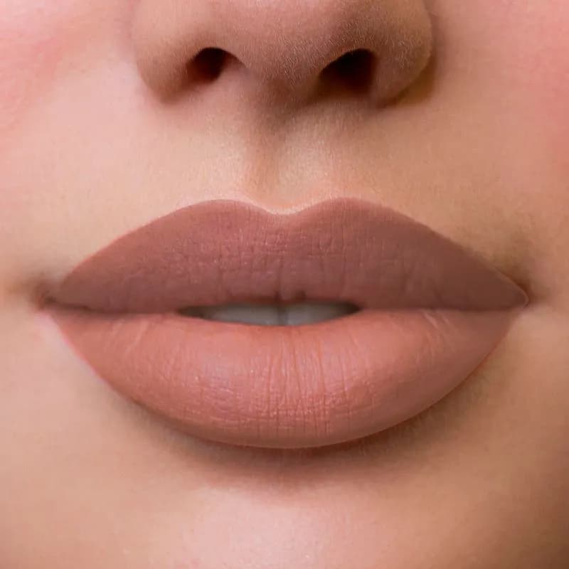 Labial Líquido Vogue Resist Tono Sofisticada