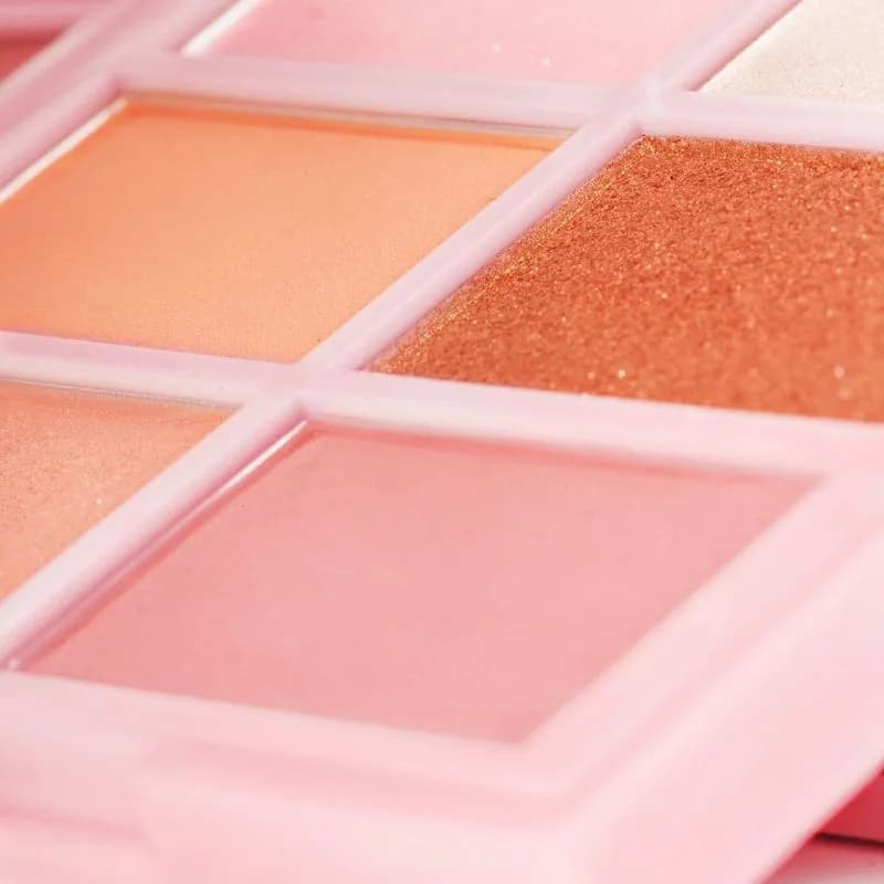 CHER Dieciocho Like You A Latte - Paleta De Sombras
